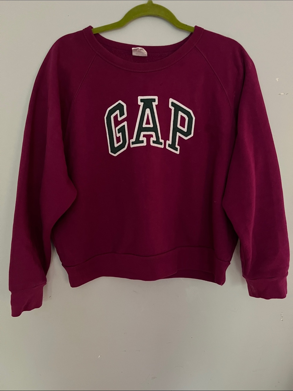 GAP Women's Crewneck Sweatshirt - Deep Berry